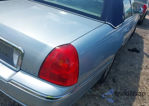 2007 Lincoln Town Car Signature z USA, uszkodzony, nr VIN 1LNHM81V77Y604877